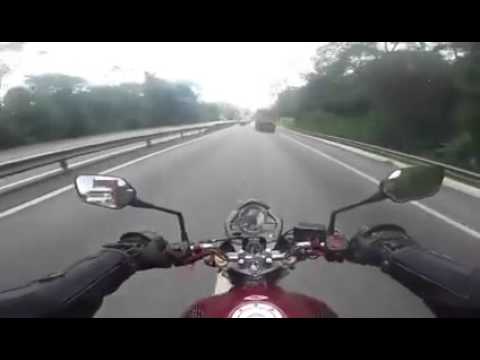 Đây mới gọi là quá nhanh quá nguy hiểm 2015